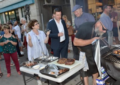 Barbecue pendant l’inauguration de la Boucherie Abbaye