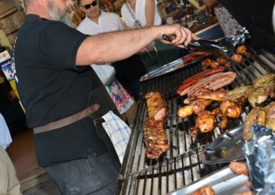 Barbecue pendant l’inauguration de la Boucherie Abbaye