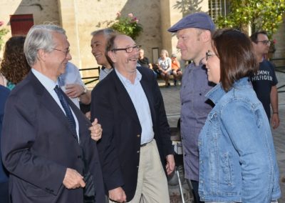 Conversation pendant Inauguration Boucherie Abbaye